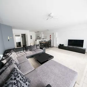 Appartement Renovated In Center, Anvers